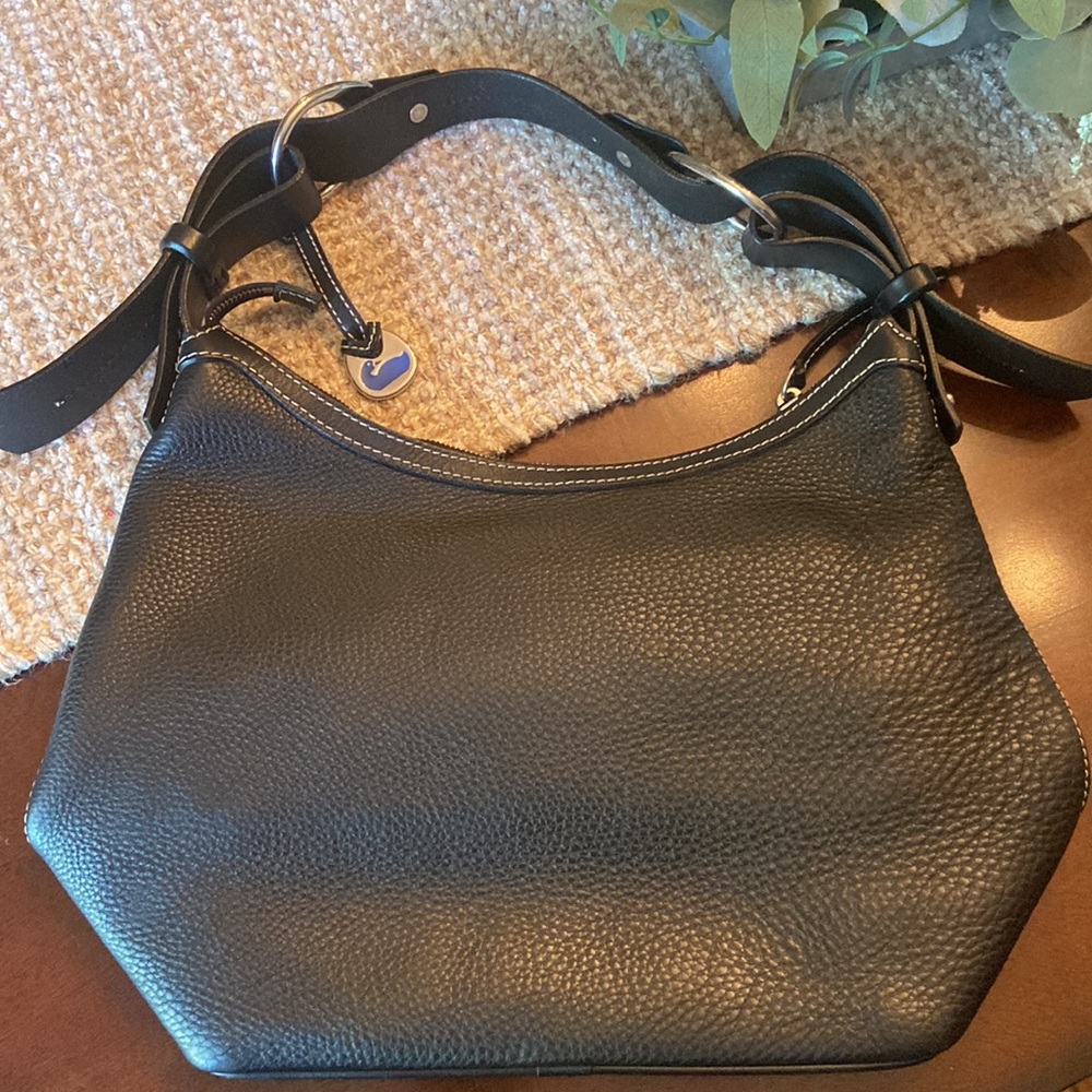 Dooney&Bourke - Picture 2 of 7